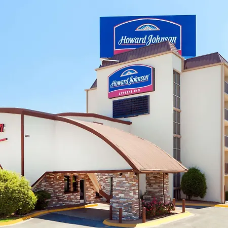 Howard Johnson By Wyndham Arlington Ballpark / Six Flags